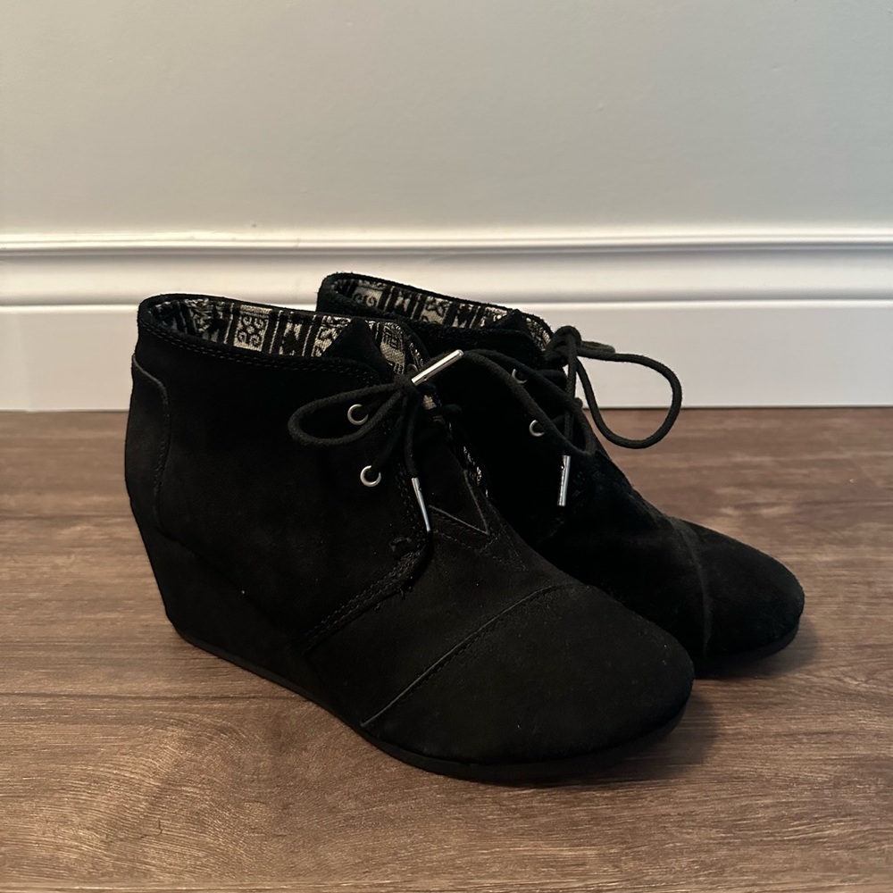 Black TOMS Desert Wedges